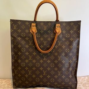 Louis Vuitton Sac Plat